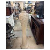 Textured White Floor Lamp with Sculptural Design