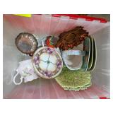 Ceramic and Porcelain Tableware