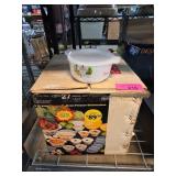 21-Piece Set of Cookware with Storage Bowl