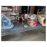 Decorative Figurines and Ornaments