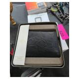 Fossil Extra Capacity Trifold Wallet in Black New