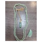 Green Jade Bead Necklace with Pendants