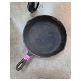 Cast Iron Skillet With Handle