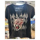 Def Leppard Band T-Shirt with Leopard Graphic