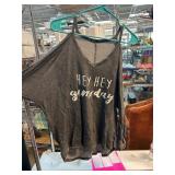 Gray Tank Top With 'Hey Hey Gym Day' Print