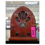 Crosley CR42 Cathedral-Style Radio