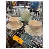 Teapot / Wedgwood Teacup Set with Matching Saucer