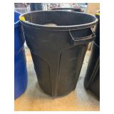 Black Plastic Trash Bin Without Lid