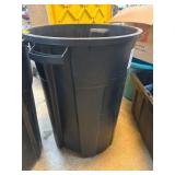Black Plastic Trash Bin Without Lid