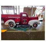Franklin Mint 1999 Christmas Truck Model