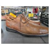 Brown Leather Dress Shoes with Lace-Up Design Sz 9