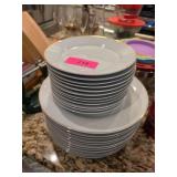 Round Holiday 09 Porcelain Dinnerware Set Boxes in