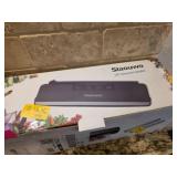 Slaouwo V2 Vacuum Sealer in Box