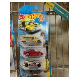 10 Hot Wheels Die-Cast Cars