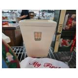 Pfaltzgraff Ceramic Vase with Window Motif