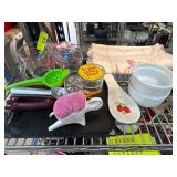 Kitchenware and Decor Lot