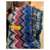 Multicolored Zigzag Patterned Scarf