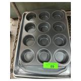 Wilton Baking Pans and Tray Set