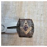 Masonic Ring with Square and Compass Design