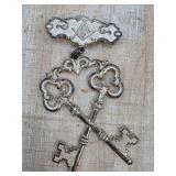 Metal Brooch with Crossed Keys and Masonic Emblem