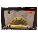 Mid-Century Truetone AM/FM Tube Radio