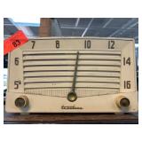 Truetone Superheterodyne Model D-2103 Radio