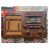 Delco Model R 1157 Super Heterodyne Receiver