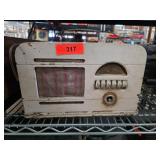 Wooden Vintage Radio Casing with Components