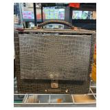 Stewart-Warner Model 15-5Y1 Portable Radio