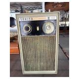 Zenith Royal 285 Portable AM Radio