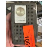 Panasonic R-1077 Transistor Radio