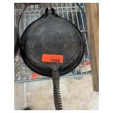 Wards Cast Iron Waffle Iron with Handle