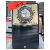 RCA Victor Deluxe Transistor Radio