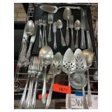 Tudor Plate Oneida Community Flatware Set