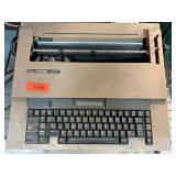 Silver Reed EX300 Electric Typewriter