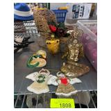 Holiday Decorations with Angels and Sleigh