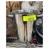 Corlin by Roscan Stainless Steel Pot with Basket