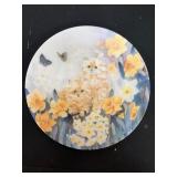 W.S. George 'Dancing Daffodils' Plate by Lily Chan