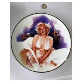 Delphi 'Photo Opportunity' Marilyn Monroe Plate