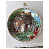 Collector Plate Featuring 'The Three Little Pigs'