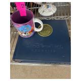 Disney Aladdin Mug and Walt Disney World Photo Alb