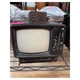 Amtel Black & White Portable TV Model 7P-C062W