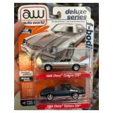Auto World Deluxe Series 2-Pack Chevrolet Camaros