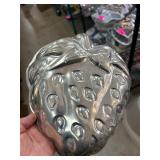Strawberry-Shaped Metal Baking Mold
