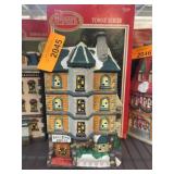 Dickens Collectables Boarding House 1995