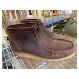 Clarks & Crocs Olive Green Clogs, Mens 8/Womens 10