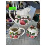 Omnibus Japan Apple Motif Ceramic Set