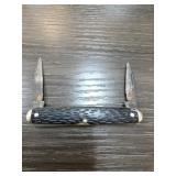 Dual-Blade Folding Pocket Knife