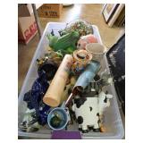 Decorative Ceramics and Figurines