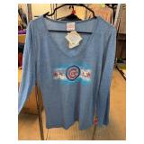 Chicago Cubs Long Sleeve Shirt, Size Large